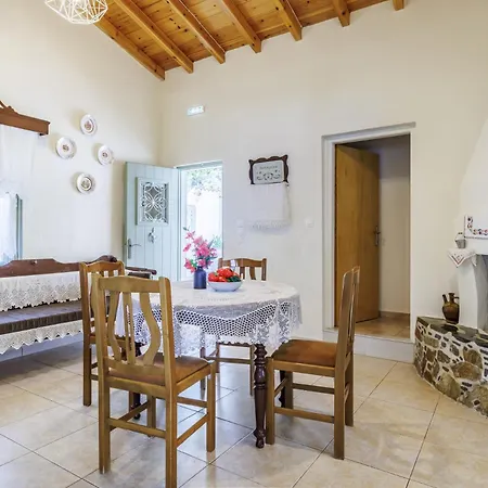 Ferienhaus Anagennisis Glossa