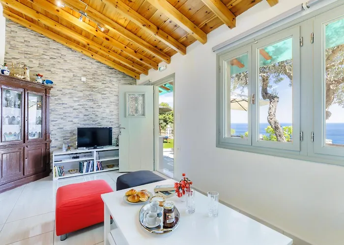 Case de vacanță Anagennisis - Sea View & Close To Glossa