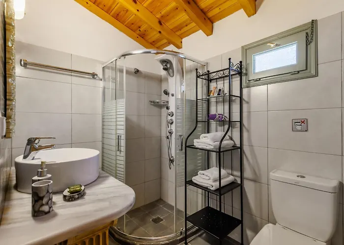 Anagennisis - Sea View & Close To Case de vacanță Glossa