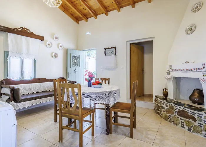 Case de vacanță Anagennisis - Sea View & Close To Glossa